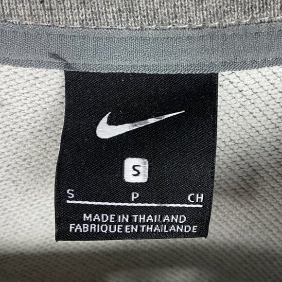 Nike Swoosh Training Crew Neck Chenille Sweatshirt Grey Size Small 2020 Pullover - Picture 3 of 12
